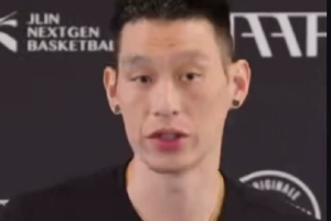 kaiyun-书豪谈如何在板凳席帮助球队：看到队友表现挣扎时 我会鼓励他们